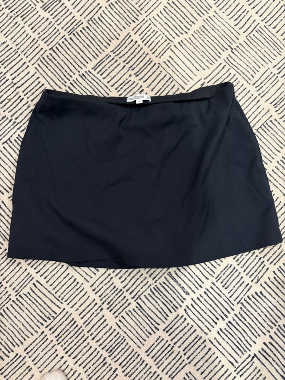 Abercrombie Curve Love Black Women's Mini Skort - Classic Simple Style